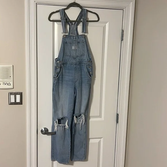 LEVIS Retro/Vintage Style Light Wash Distressed Denim Overalls - Picture 5 of 15